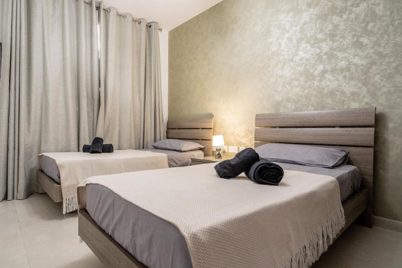Brand New 3Br Apartment Close To All Amenities 세인트폴스베이 외부 사진