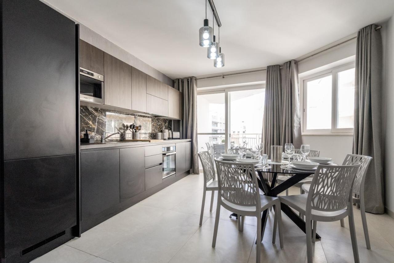 Brand New 3Br Apartment Close To All Amenities 세인트폴스베이 외부 사진