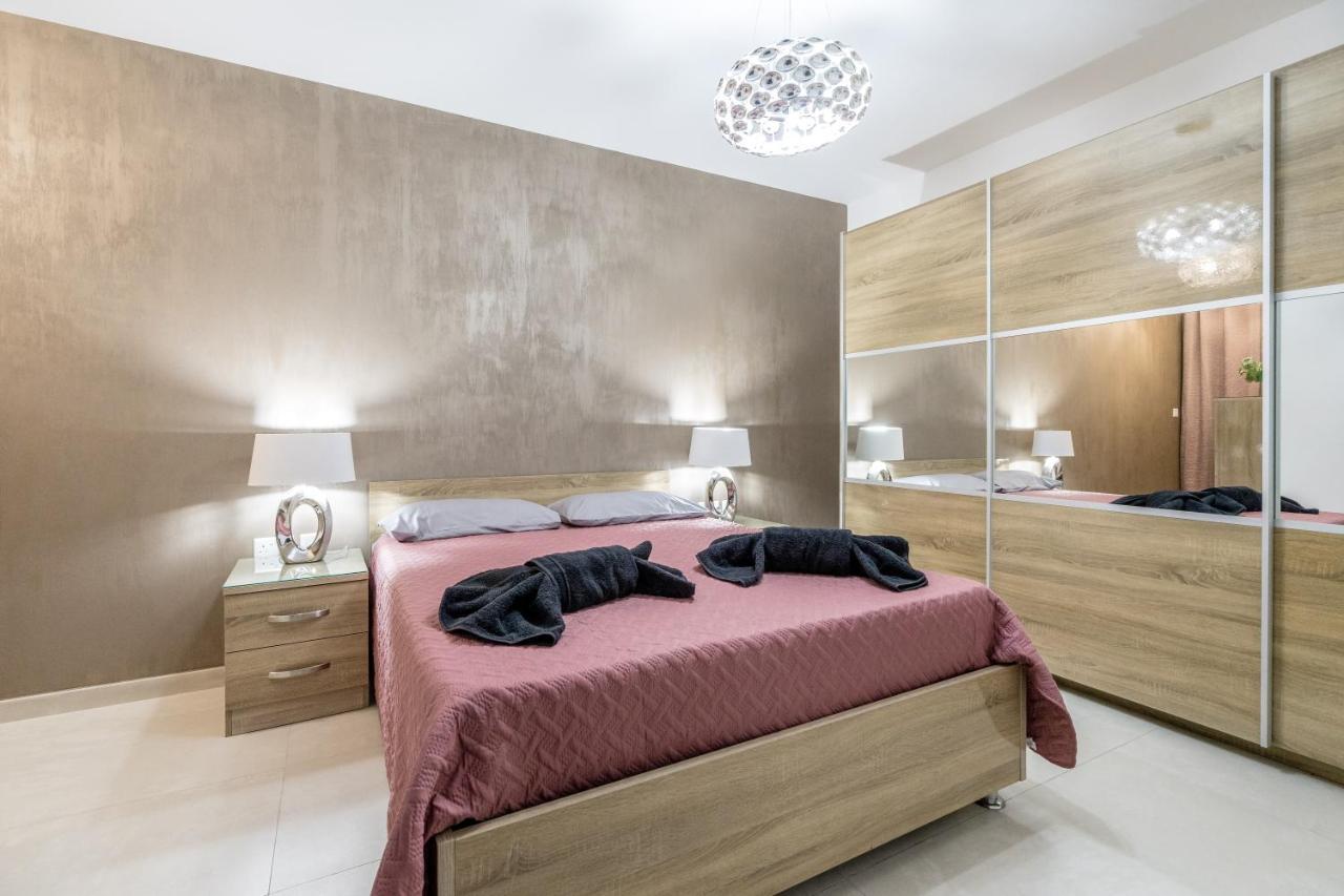 Brand New 3Br Apartment Close To All Amenities 세인트폴스베이 외부 사진