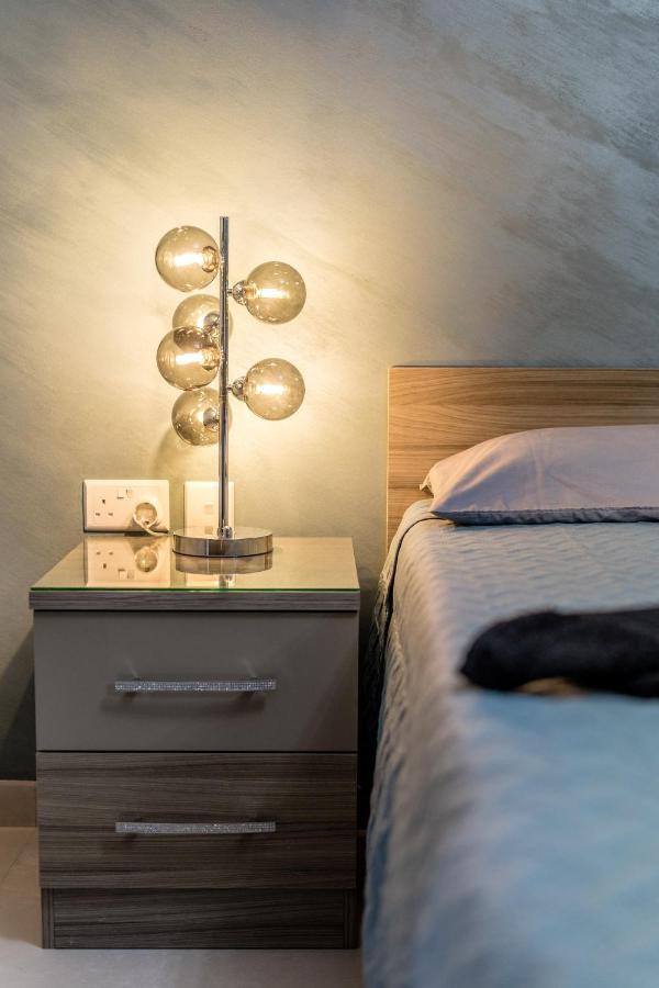 Brand New 3Br Apartment Close To All Amenities 세인트폴스베이 외부 사진