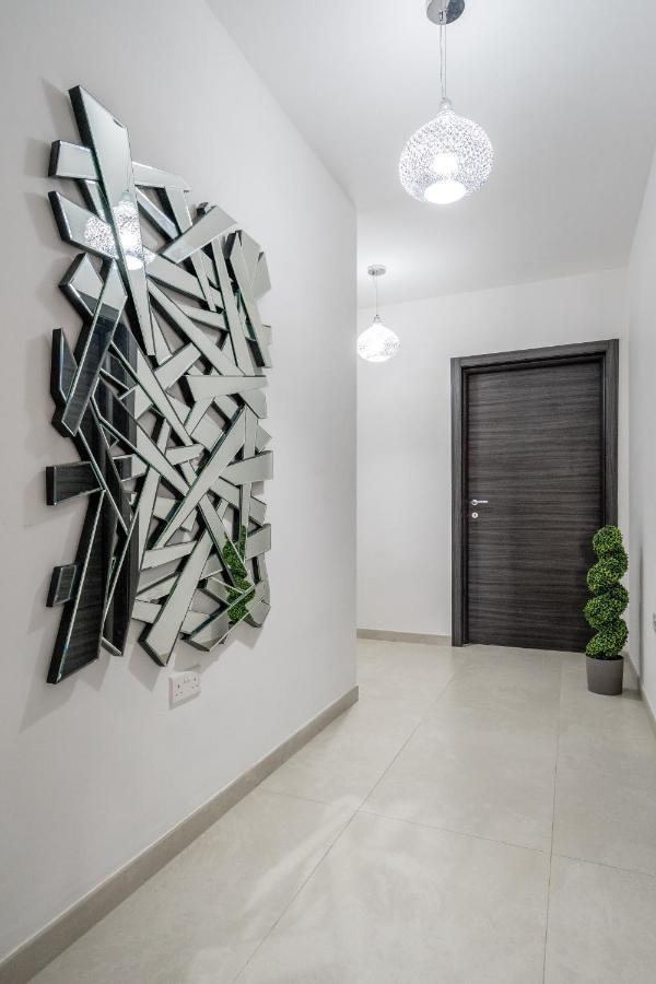 Brand New 3Br Apartment Close To All Amenities 세인트폴스베이 외부 사진
